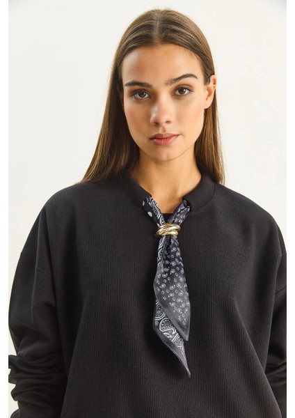Kadın Fular Detaylı Pamuklu Ottoman Sweatshirt