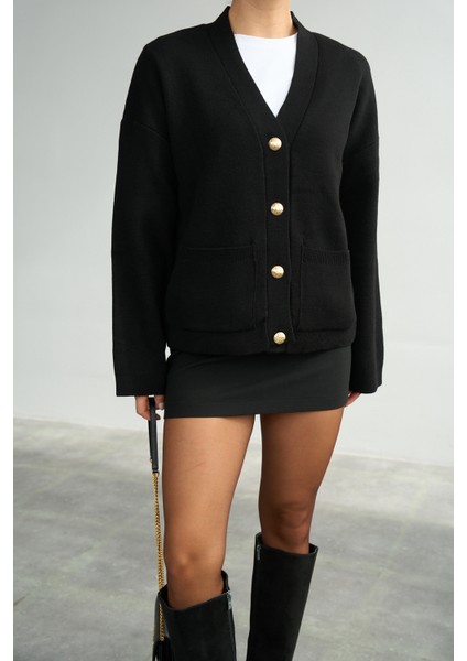 Kadın V Yaka Cep Detaylı Düğmeli Casual Hırka fiyatları