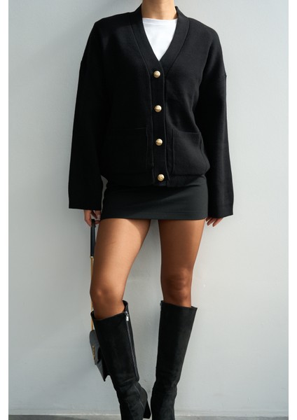 Kadın V Yaka Cep Detaylı Düğmeli Casual Hırka fırsatları