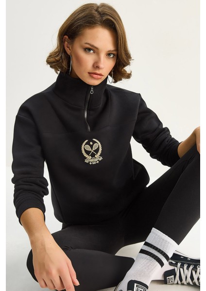 Kadın Dik Yaka Yarım Fermuarlı Içi Polarlı Crop Sweatshirt