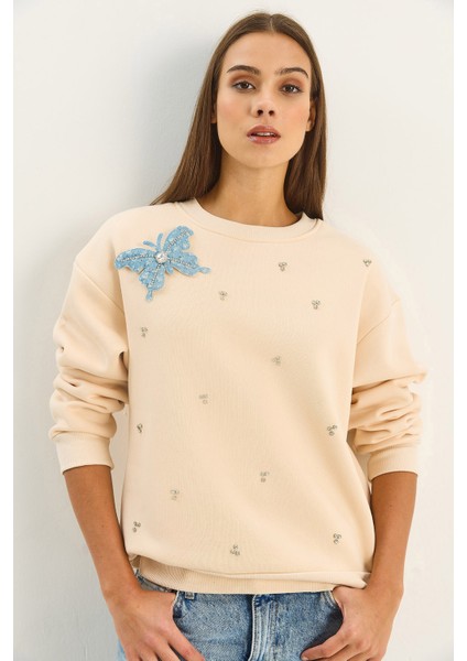 Kadın Bisiklet Yaka Kelebek Aksesuarlı Taş Işlemeli Üç Iplik Şadonlu Sweatshirt modelleri