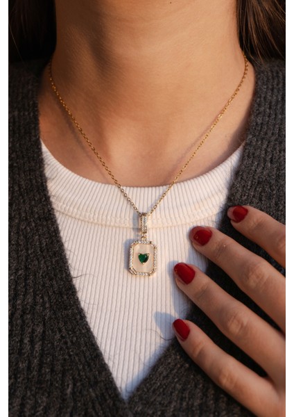 Çelik Kalp Detaylı Zirkon Taşlı Kolye fiyatları