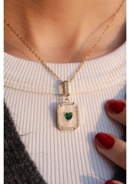 Çelik Kalp Detaylı Zirkon Taşlı Kolye modelleri