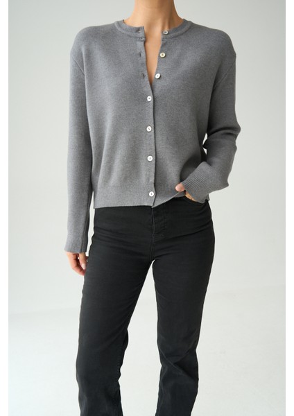 Kadın Gri Bisiklet Yaka Düğmeli Basic Hırka indirimleri