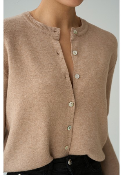 Kadın Gri Bisiklet Yaka Düğmeli Basic Hırka indirimleri