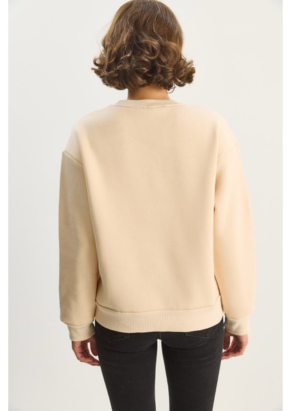 Kadın Bisiklet Yaka Çiçek Nakışlı Üç Iplik Şardonlu Sweatshirt