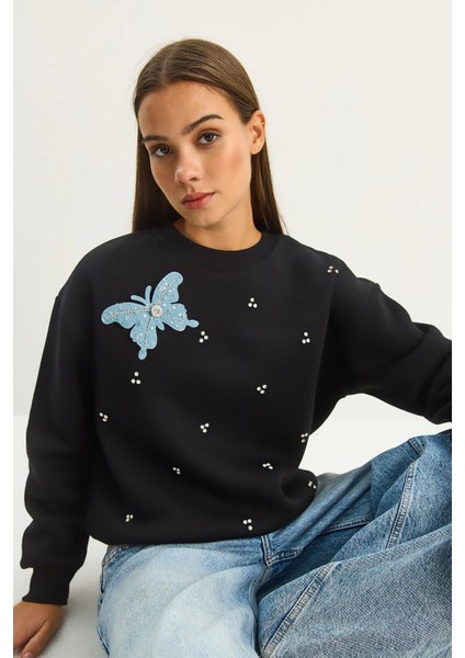 Kadın Bisiklet Yaka Kelebek Aksesuarlı Taş Işlemeli Üç Iplik Şadonlu Sweatshirt fiyatları