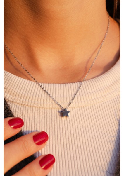 Çelik Minimal Yıldız Kadın Kolye
