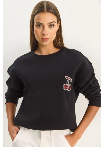 Kadın Bisiklet Yaka Kiraz Taş Işlemeli Üç Iplik Şardonlu Sweatshirt