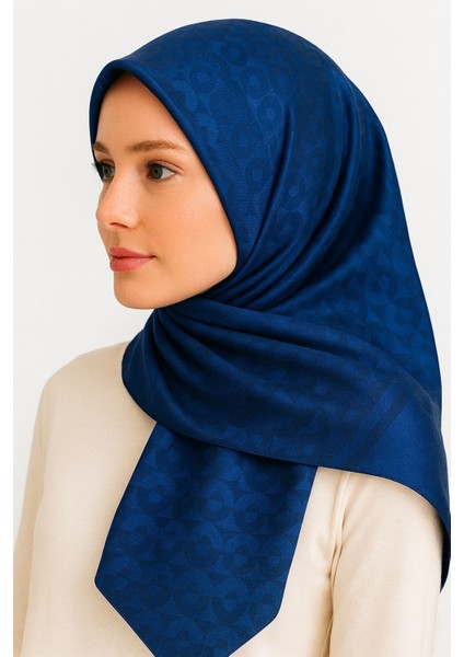 O Desenli Ipeksi Jakarlı Şal