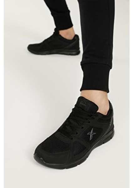 Günlük Kullanıma Uygun Siyah Erkek Koşu Ayakkabısı Hafif ve Esnek Tasarım fırsatları