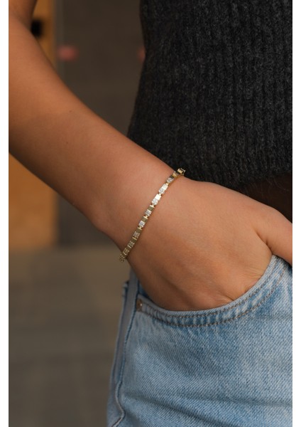 Zirkon Taşlı Gold Çelik Bileklik fırsatları