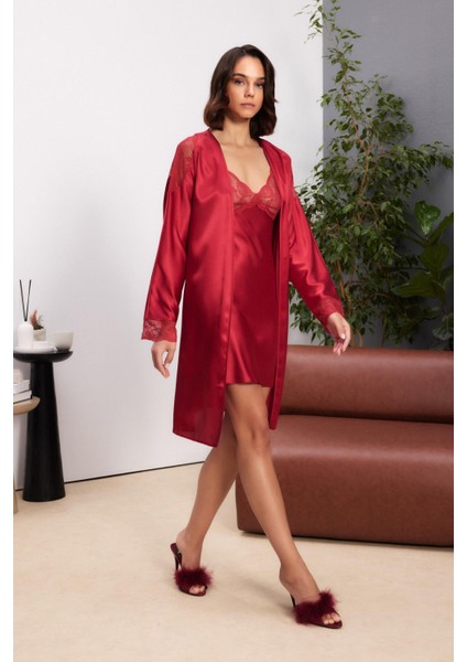 Saten Dantelli Kadın Gecelik ve Sabahlık Takımı - 4500 Kırmızı