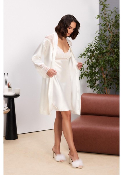 Saten Dantelli Kadın Gecelik ve Sabahlık Takımı - 4510 Ekru modelleri