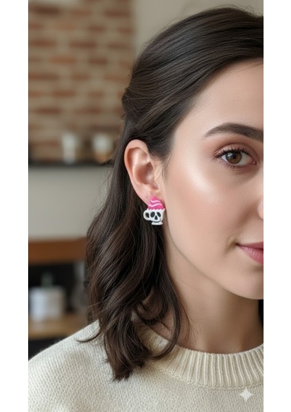 Skulatte Pembe Kremalı Kupa Tasarımlı El Yapımı Küpe – Halloween Temalı –