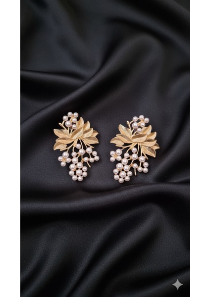 Vignette Incili Yaprak Küpe – Altın Renkli El Yapımı Zarif Model – Klasik ve Şık Tasarım fırsatları