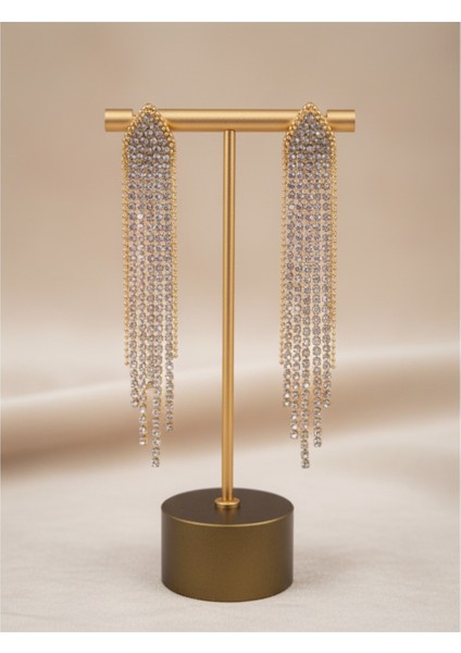 Véline Işıltılı Uzun Küpe – Altın Renkli Taşlı Zincir Tasarım – Gece Şıklığı ve Zarif Görünüm modelleri