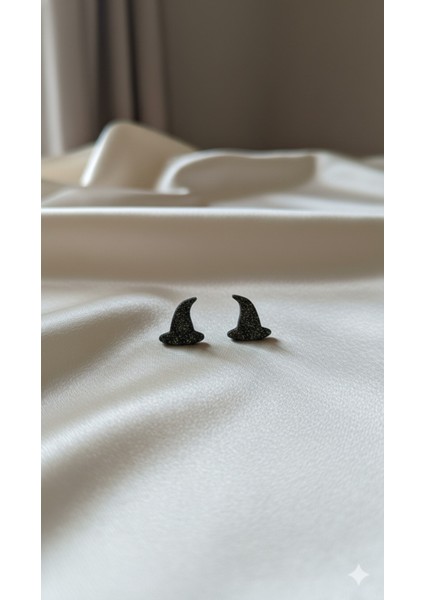 Midnight Witch El Yapımı Polimer Kil Küpe – Siyah Simli Şapka Tasarım fırsatları