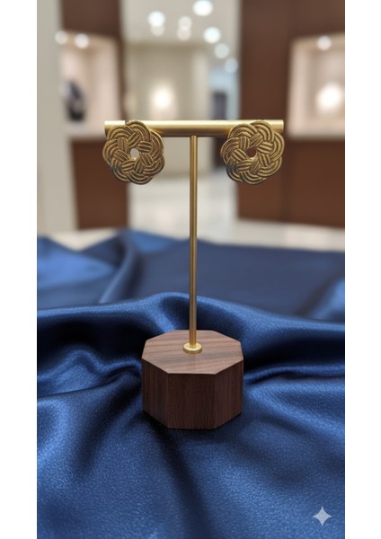 Soléna El Yapımı Polimer Kil Küpe – Altın Çiçek Form Tasarım – Zarif ve Şık Model fiyatları