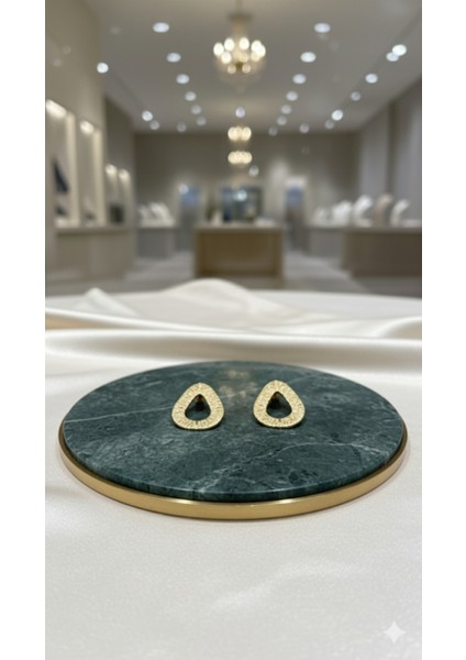 Lustre El Yapımı Dokulu Altın Renk Küpe – Zarif ve Şık Tasarım fırsatları