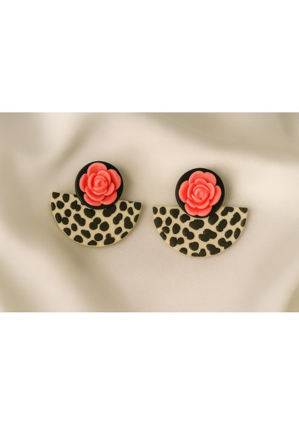 Helia – El Yapımı Leopar Desenli Gül Detaylı Küpe | Lu Atelier modelleri