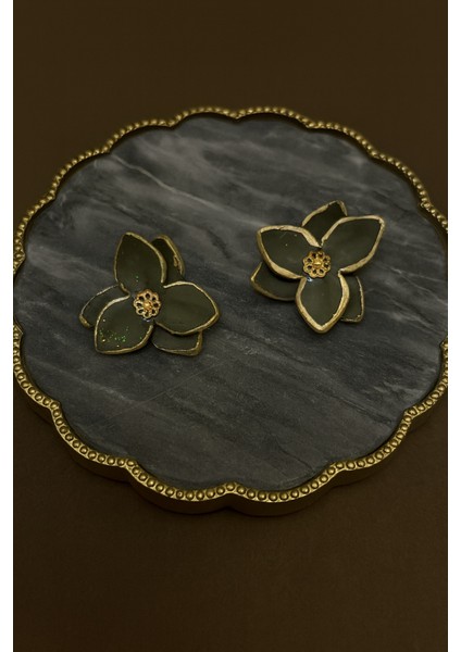 Viridia El Yapımı Yeşil & Altın Çiçek Tasarım Küpe fiyatları