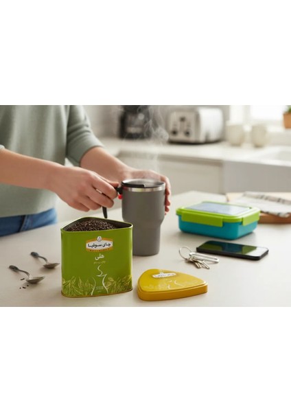 Kenya Çayı – 450Gr Metal Kutu Kakule Aromalı CTC (Çay Başak / Çay Filiz / Zengin Dem ve Yoğun Aroma)