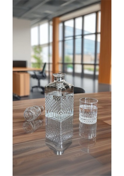 Kristal Kare Sürahi ve Karaf ve 6 Parça Kristal Su-Viski Bardağı Seti
