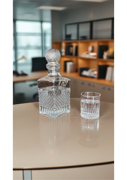Kristal Kare Sürahi ve Karaf ve 6 Parça Kristal Su-Viski Bardağı Seti fiyatları