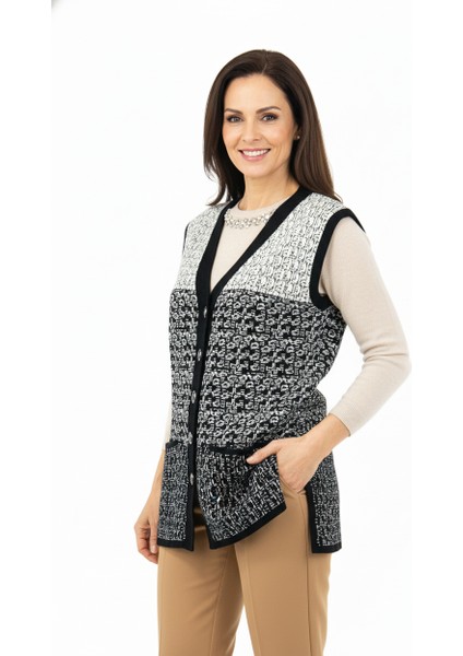 Kadın Triko Kışlık Motifli Düğmeli Çift Cepli Normal Kesim Likralı Yünlü Dokuma Kumaş Anne Yelek fiyatları