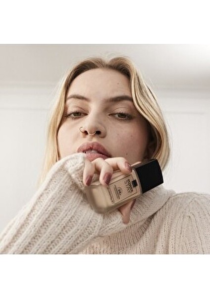 Power Stay Mat Fondöten 30 ml Warm Ivory 24 Saat Kalıcılık ve Konfor Sağlar