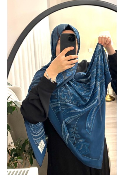 19V69 Italıa Krep Kumaş Yumuşak Dokulu Lacivert mavi Etnik Desen Şal