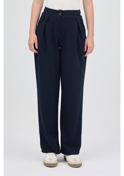 Laci Tek Düğmeli Pensli Kadın Pantolon 5011 modelleri