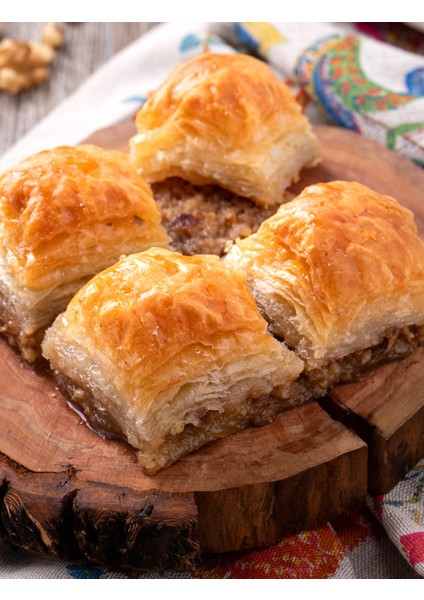 CEVİZLİ BAKLAVA 500 GR modelleri