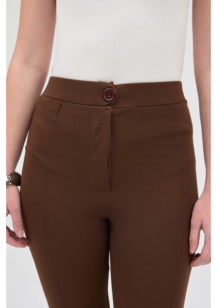 Kahve Straight/Düz Kesim Yüksek Bel Nervür Dikişli Örme Pantolon TCR-6873A