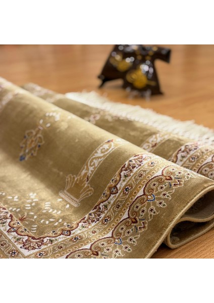 Desenli Ipek Sarı Seccade fırsatları