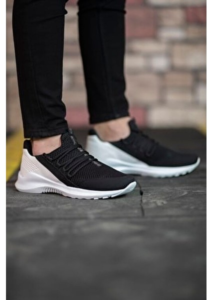 Erkek Sneaker Siyah Beyaz Suya Dayanıklı Düz Taban 40 Numara Konforlu Tasarım