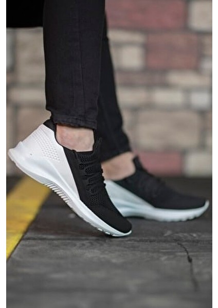 Erkek Sneaker Siyah Beyaz Suya Dayanıklı Düz Taban 40 Numara Konforlu Tasarım