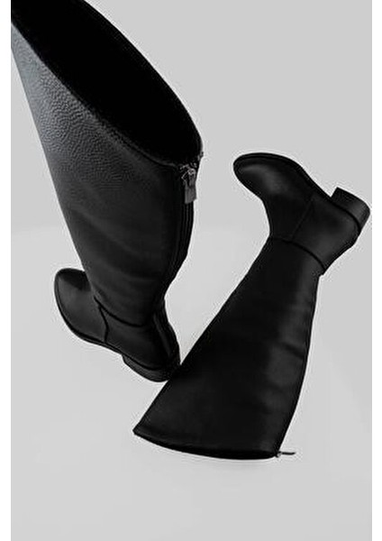Arka Fermuar Detaylı Uzun Çizme - Siyah