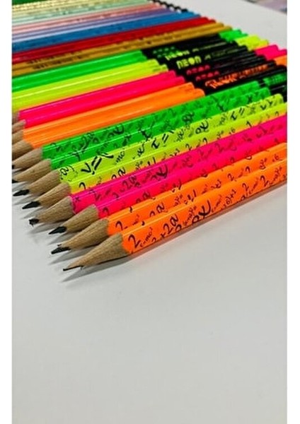 Kaliteli 12 Adet Kurşun Kalem Renkli ve Neon Seçenekleriyle Eğlenceli Çizimler İçin fırsatları