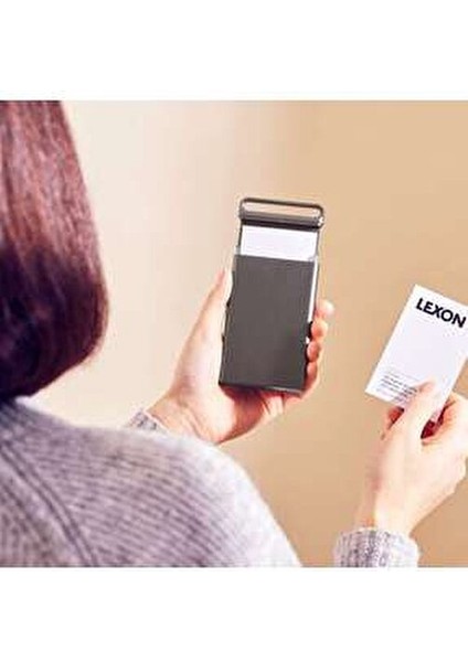 Nomaday Kartvizitlik Şık Alüminyum Tasarım 15 Adet Kapasite 6,4 x 1 x 11,4 cm