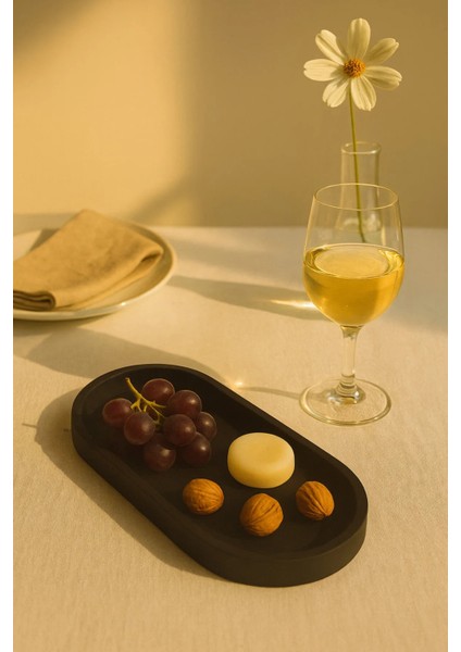 Mat Siyah Beton Oval Tepsi – Şık ve Dayanıklı Dekoratif Sunum Tepsisi (18×9 cm)