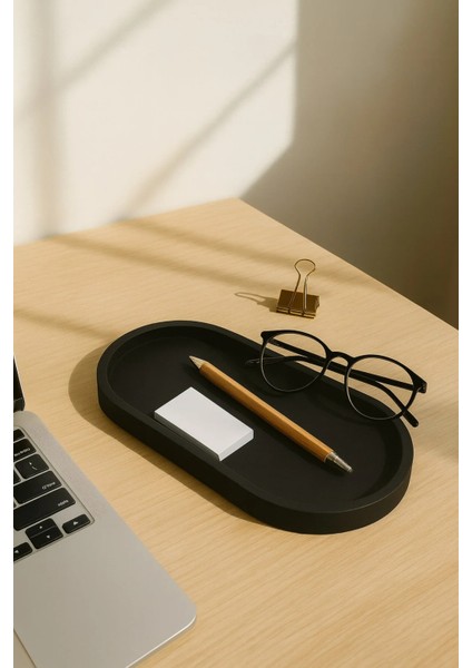 Mat Siyah Beton Oval Tepsi – Şık ve Dayanıklı Dekoratif Sunum Tepsisi (18×9 cm)