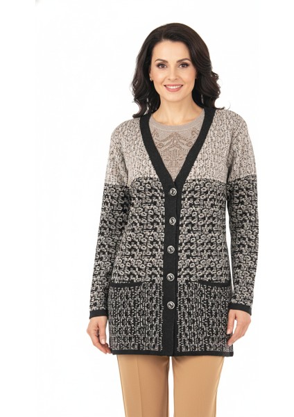 Kadın Kışlık Motifli Çift Cepli Önü Düğmeli Normal Kesim Likralı Yünlü Dokuma Kumaş Anne Hırka