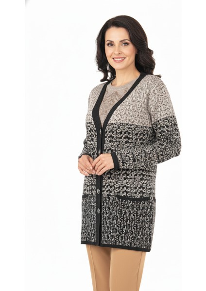 Kadın Kışlık Motifli Çift Cepli Önü Düğmeli Normal Kesim Likralı Yünlü Dokuma Kumaş Anne Hırka fiyatları