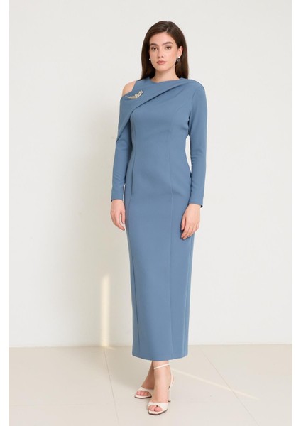 Kuvars Kol Detaylı Tam Kalıp Uzun Kollu Elbise fiyatları