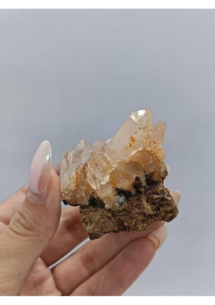 Koleksiyonluk Epidotlu Kuvars modelleri