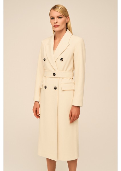 Krem Düğme Detaylı Kuşaklı Uzun Kaban