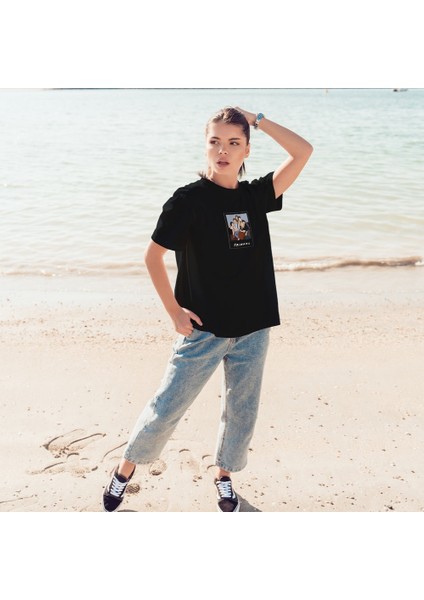 Friends Silüetli Oversize Tişört - Siyah fiyatları