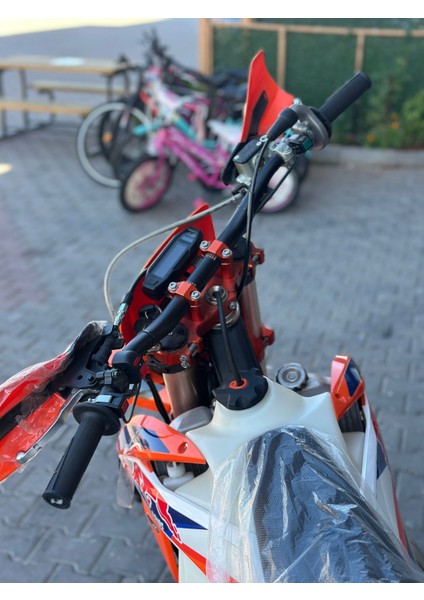 Yeni Dırty Paws 250 Dağ Keçisi Yasin Motor'da (2024) indirimleri